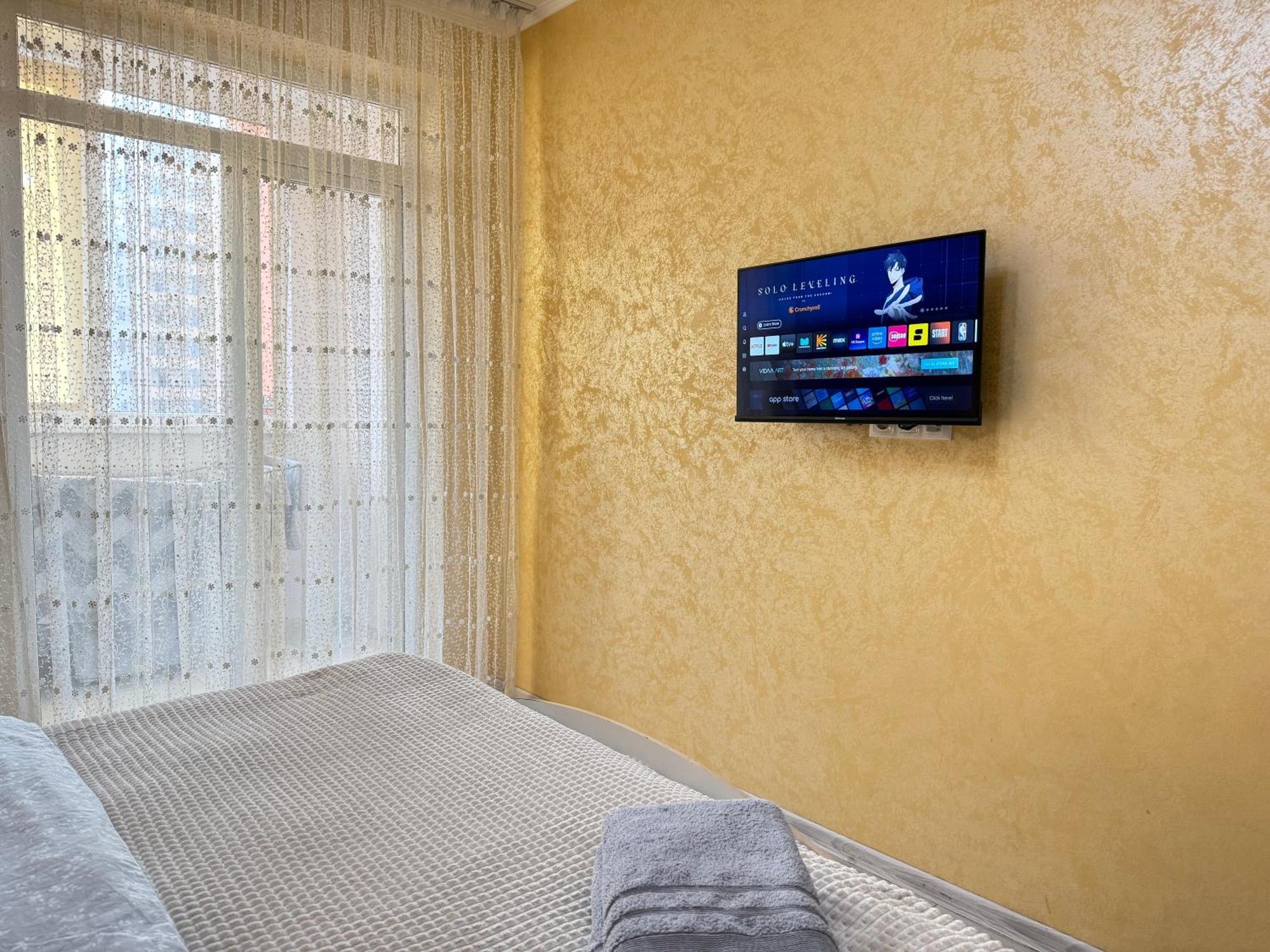 Cozy Two Bedroom Large Apartment Chişinǎu Buitenkant foto